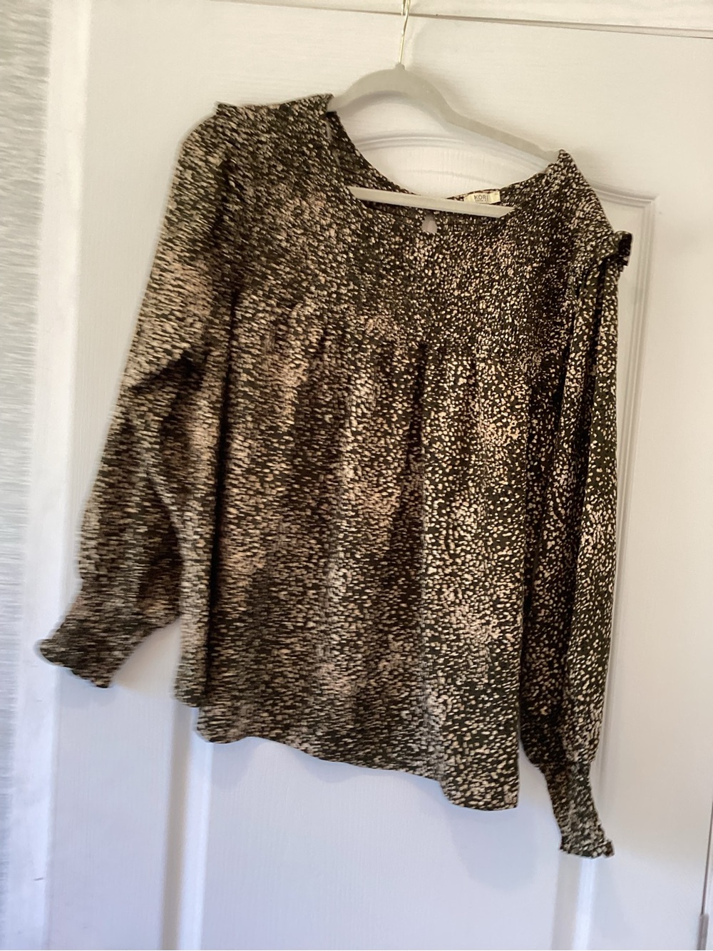 Oddi long-Sleeve Black and Cream Printed Blouse XL EUC